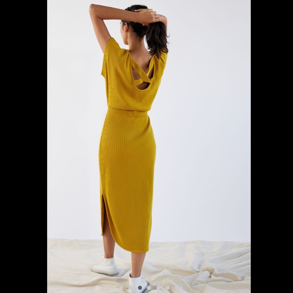 Ribbed Midi Dress